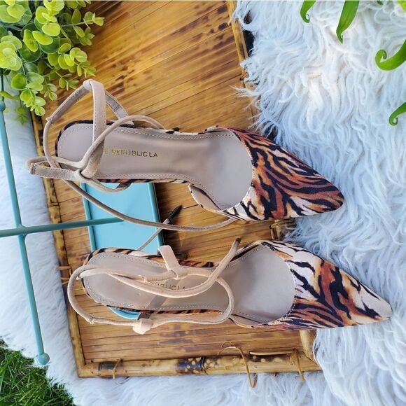 New Shoe Repulic LA Tiger Print Stiletto Heels - Picture 9 of 12